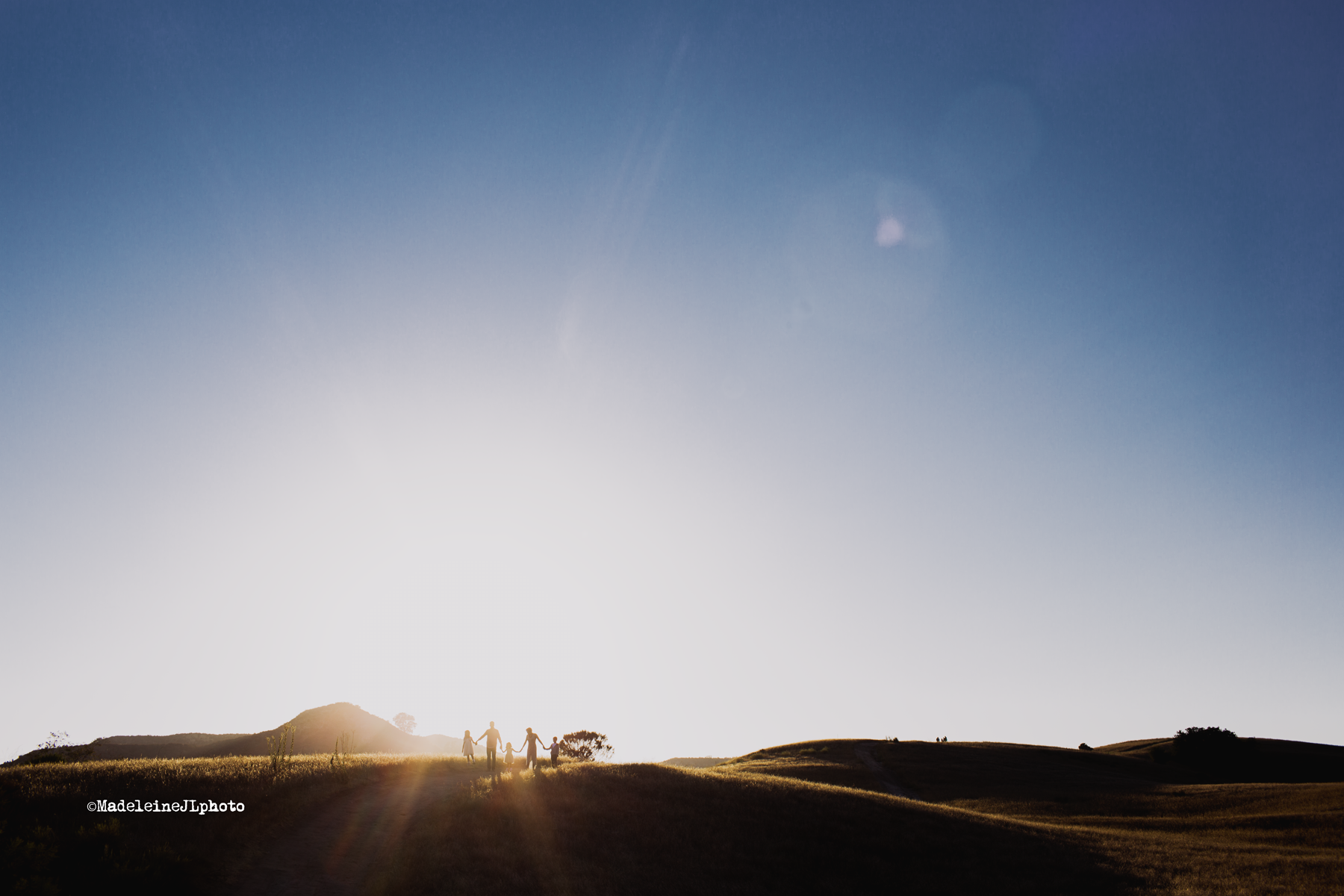 Orange county family session photos photographer. Riley park family session. Los Angeles, San Diego, Inland Empire photographer. Silhouette